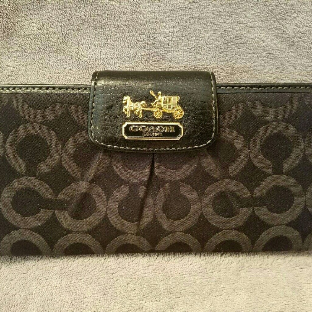 Coach wallet